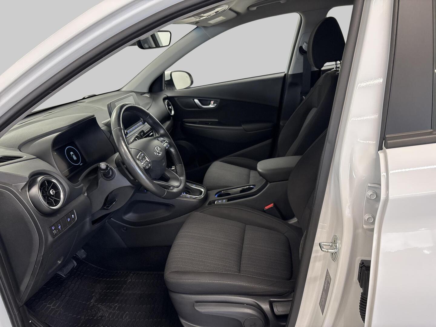 HYUNDAI KONA 2021