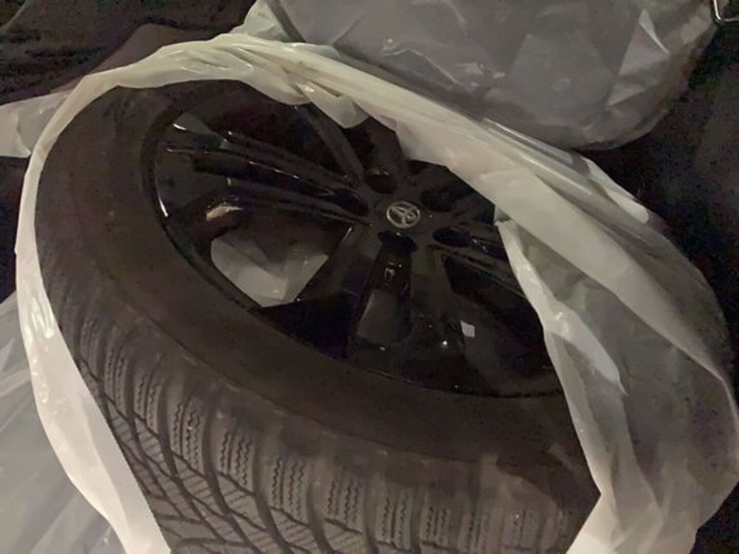 TOYOTA COROLLA CROSS 2023