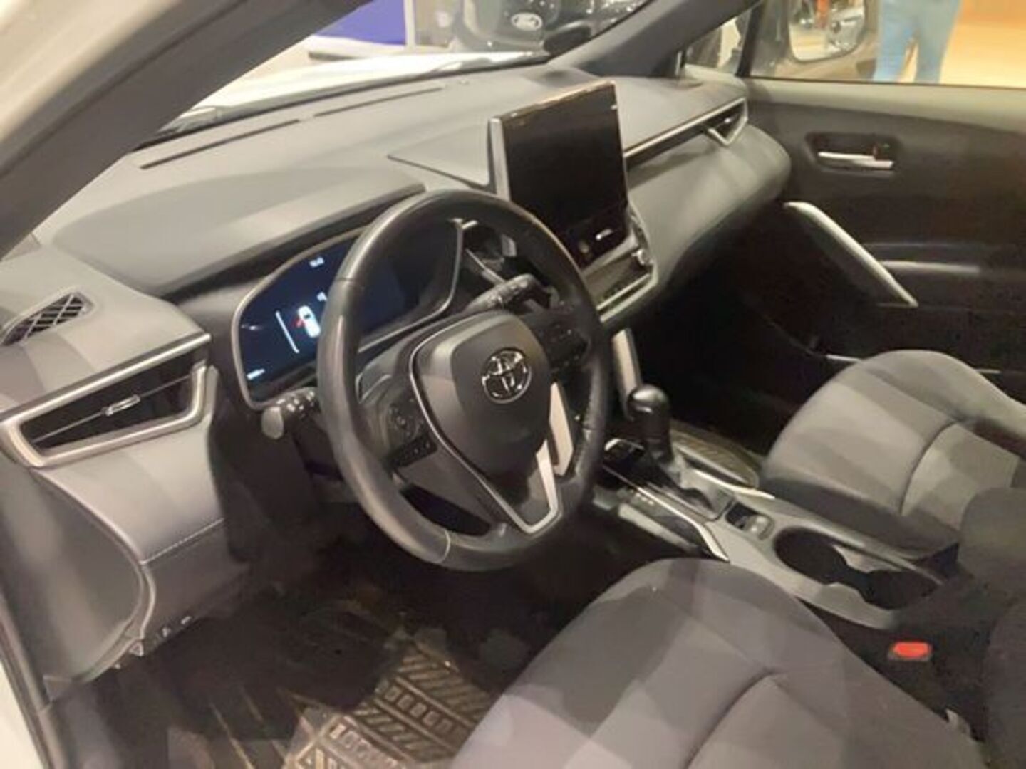 TOYOTA COROLLA CROSS 2023
