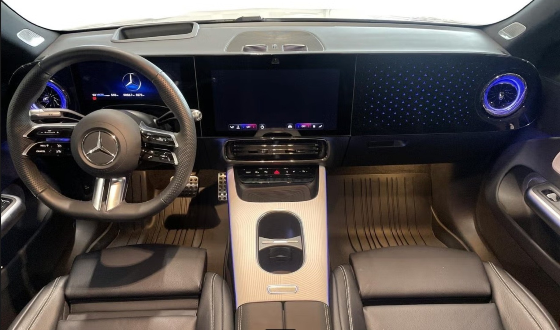 MERCEDES-BENZ CLA 2025