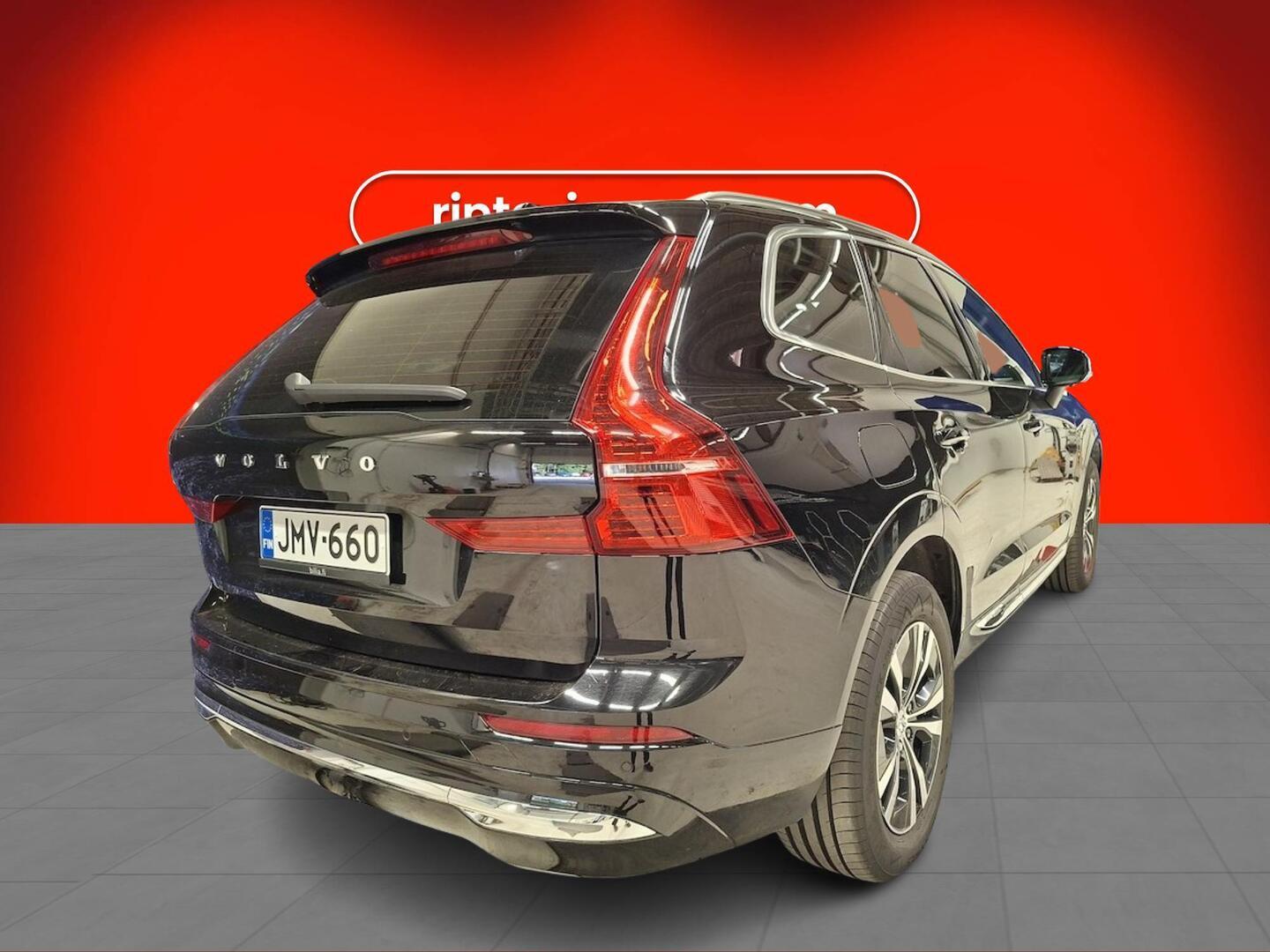 VOLVO XC60 2023