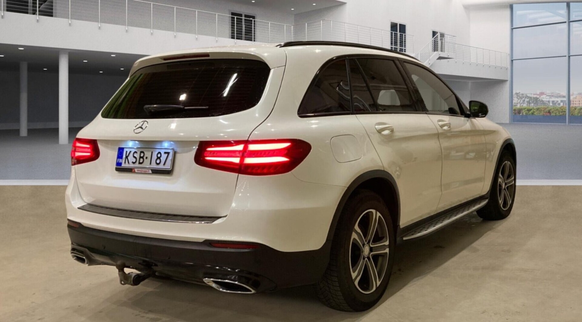MERCEDES-BENZ GLC 2016