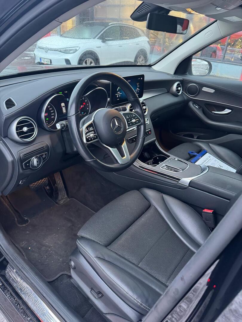 MERCEDES-BENZ GLC 2021