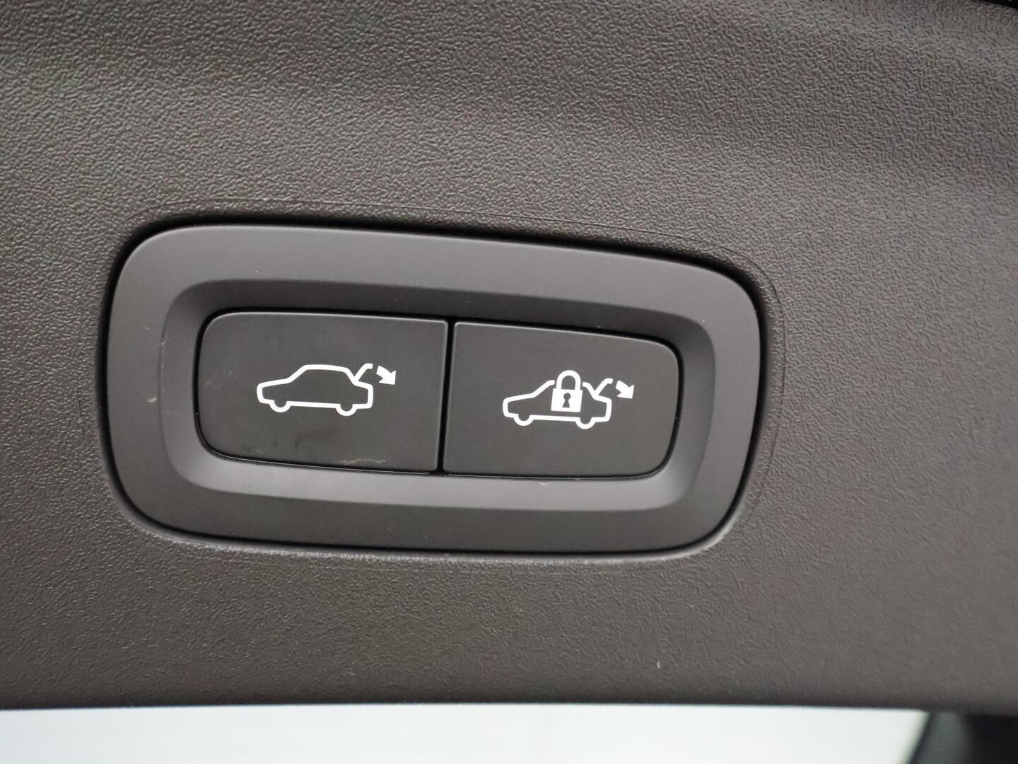 POLESTAR 2 2024