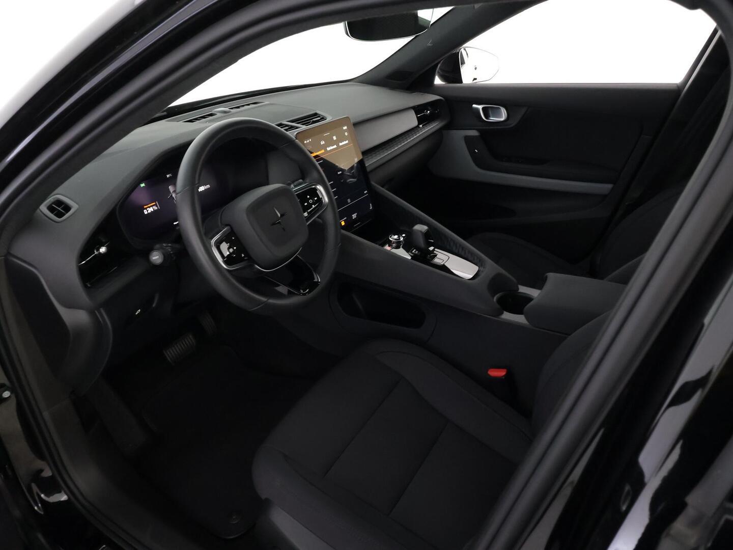 POLESTAR 2 2024