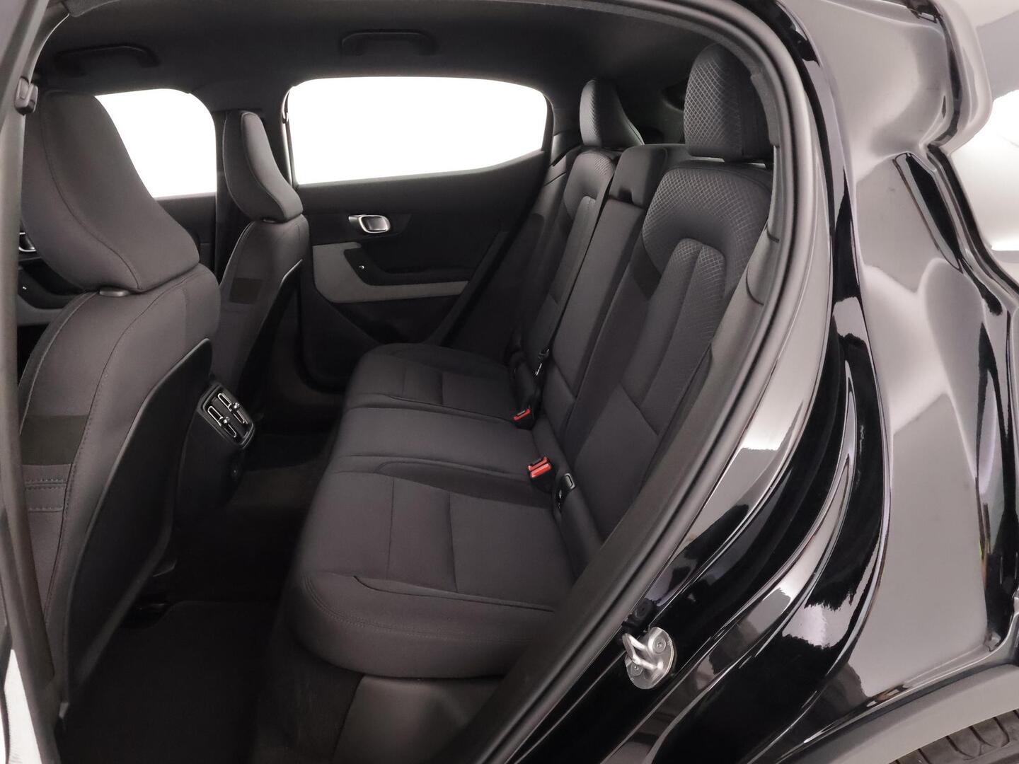 POLESTAR 2 2024