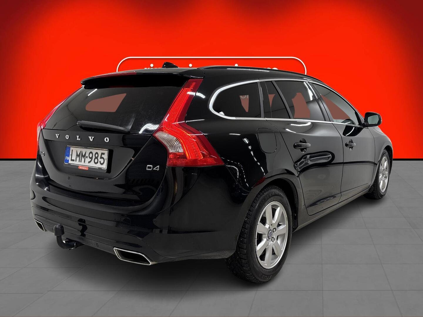 VOLVO V60 2014