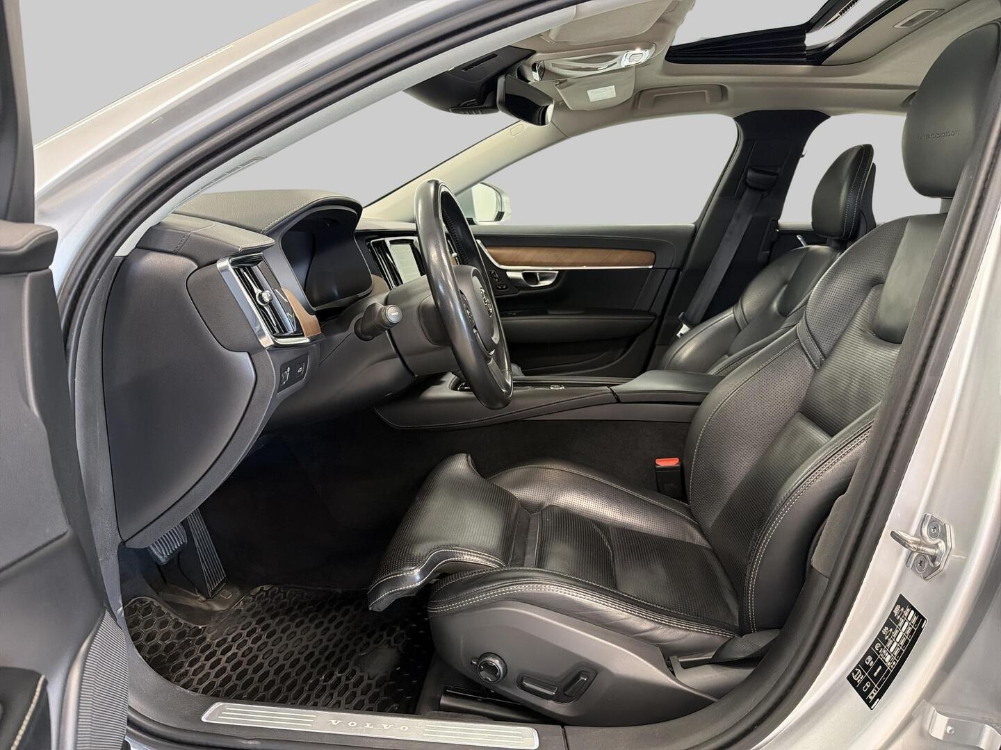VOLVO S90 2017