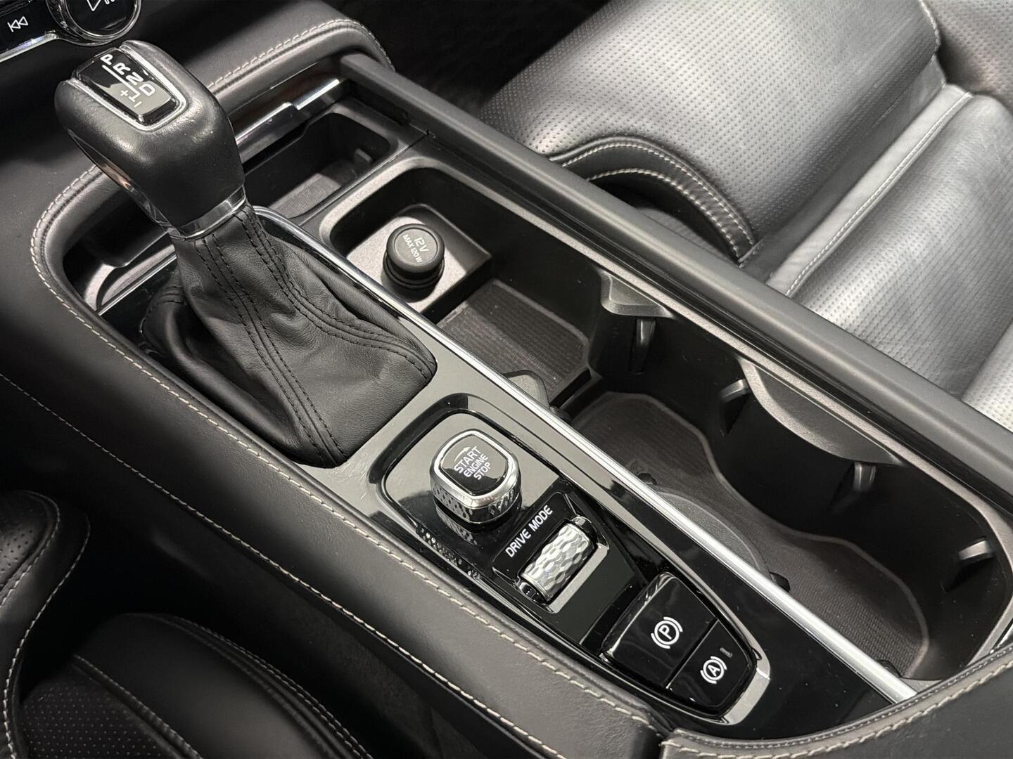 VOLVO S90 2017