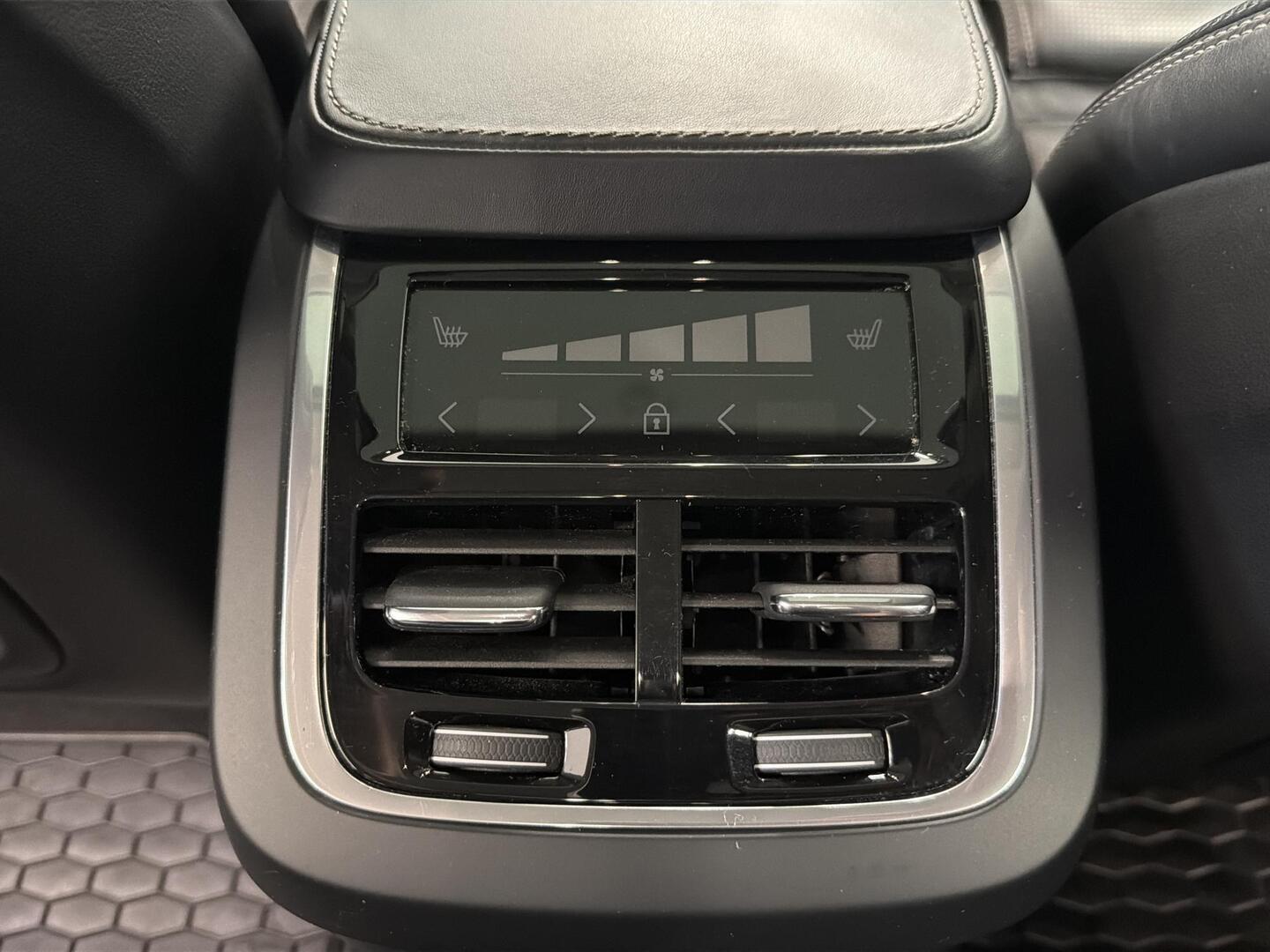VOLVO S90 2017
