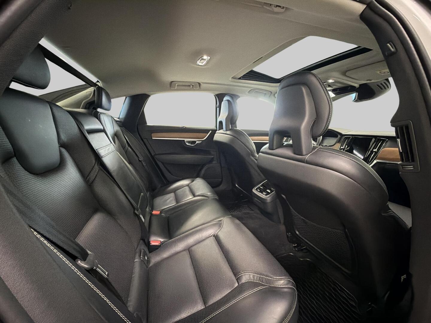 VOLVO S90 2017
