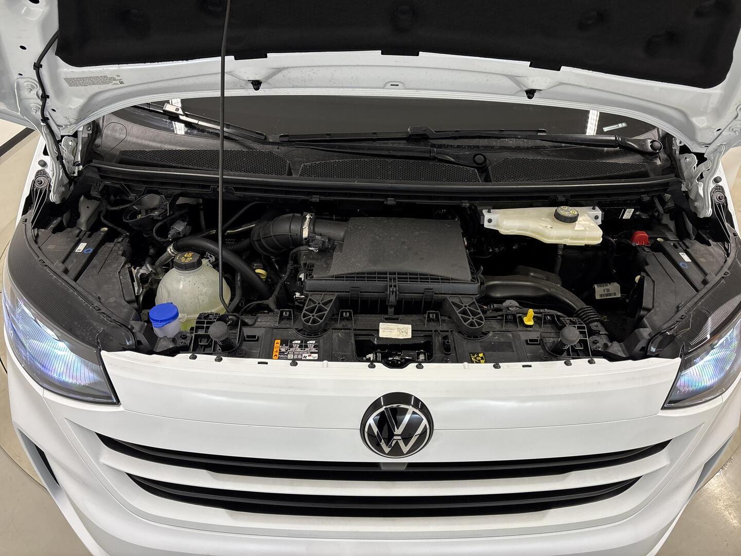 VOLKSWAGEN TRANSPORTER 2025