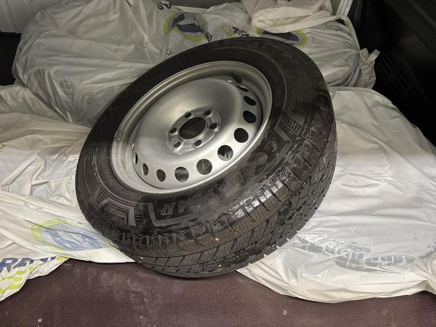 VOLKSWAGEN TRANSPORTER 2025