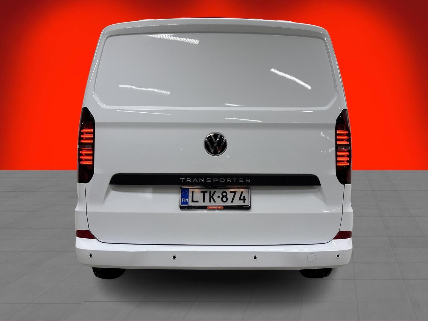 VOLKSWAGEN TRANSPORTER 2025