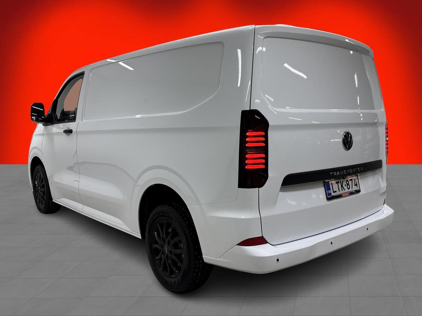 VOLKSWAGEN TRANSPORTER 2025