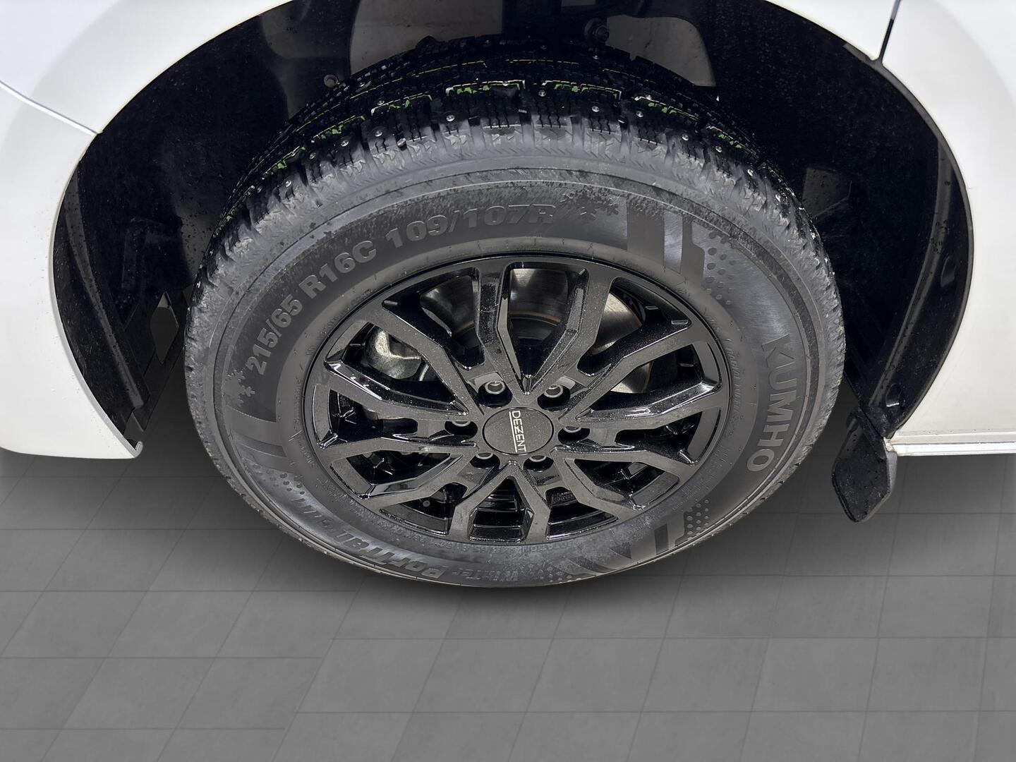 VOLKSWAGEN TRANSPORTER 2025