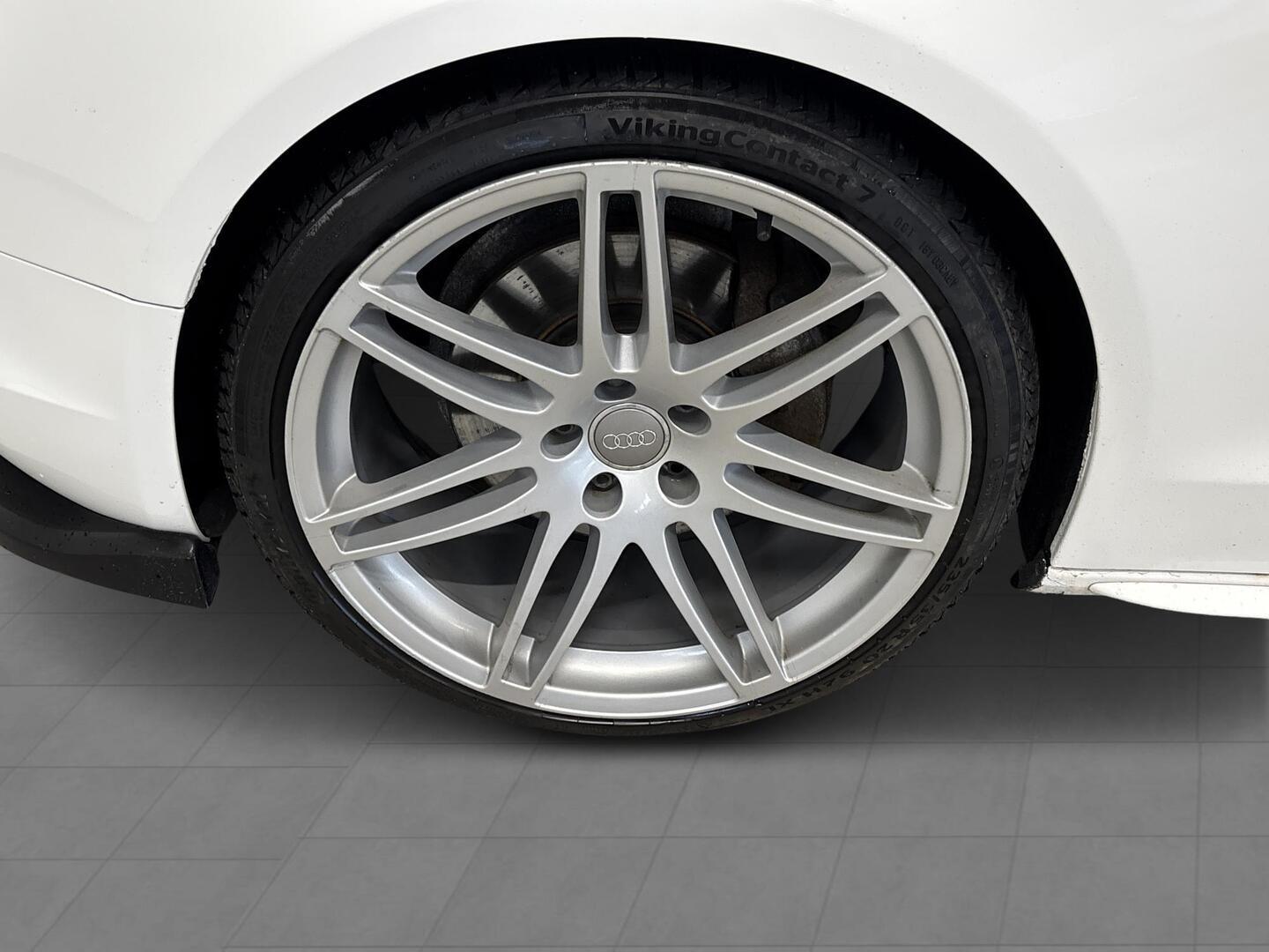 AUDI A5 2011