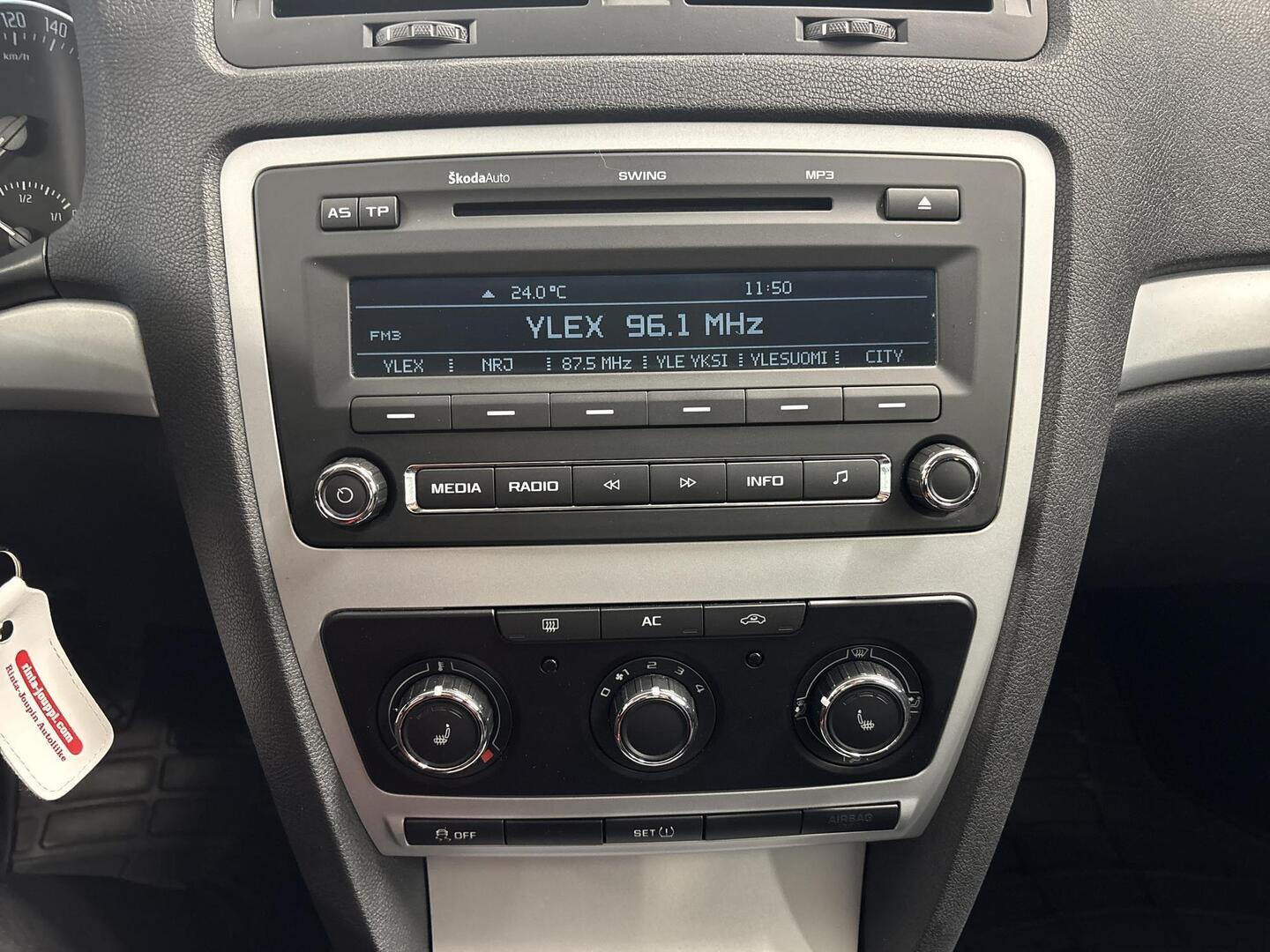 SKODA Octavia 2012