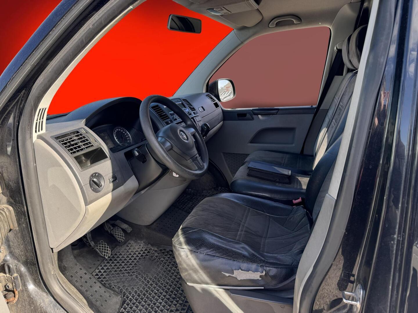 VOLKSWAGEN Transporter 2010