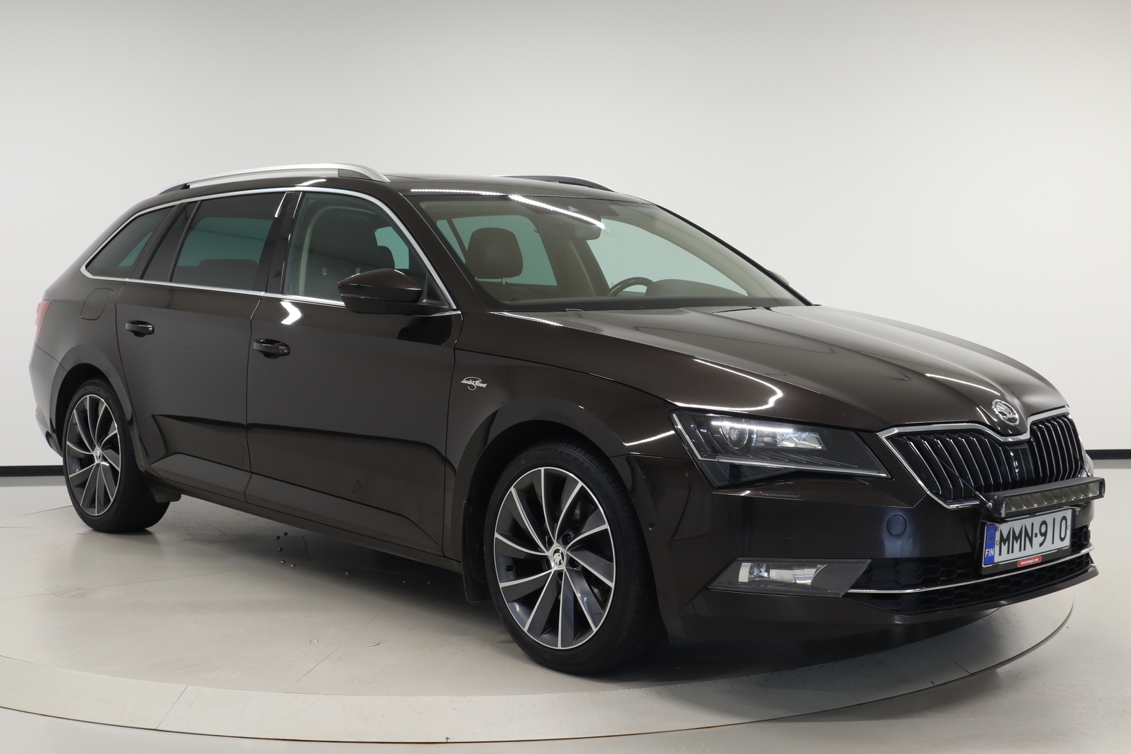 SKODA Superb 2016