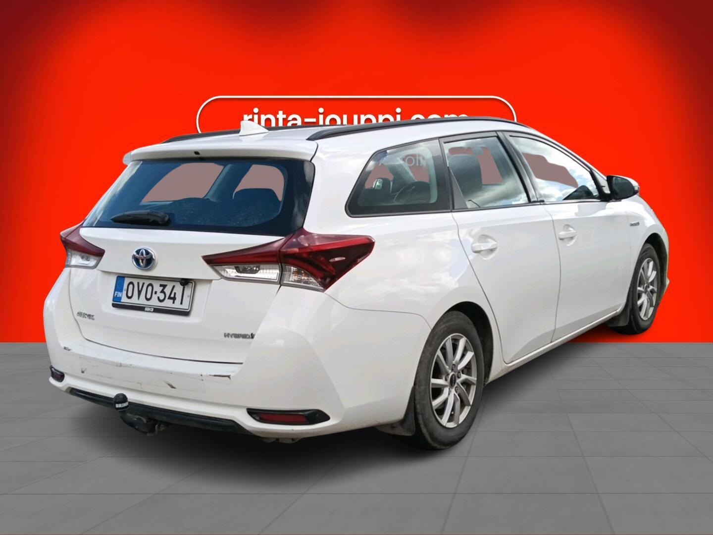 TOYOTA Auris 2017