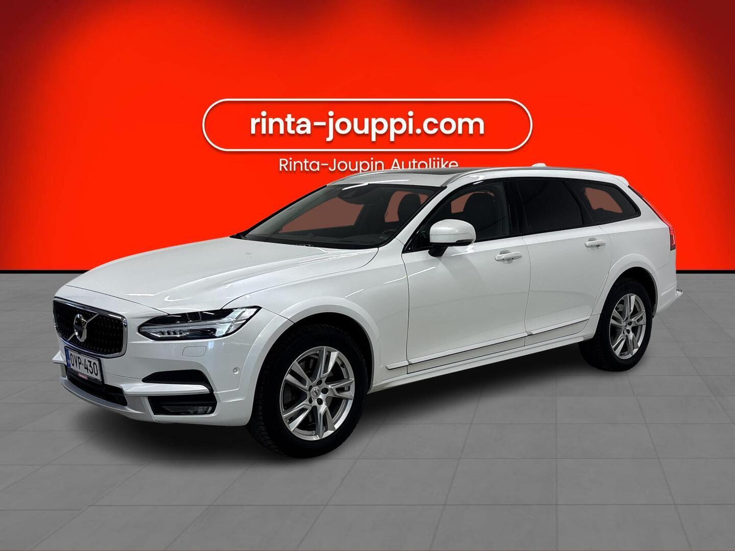 VOLVO V90 Cross Country 2017