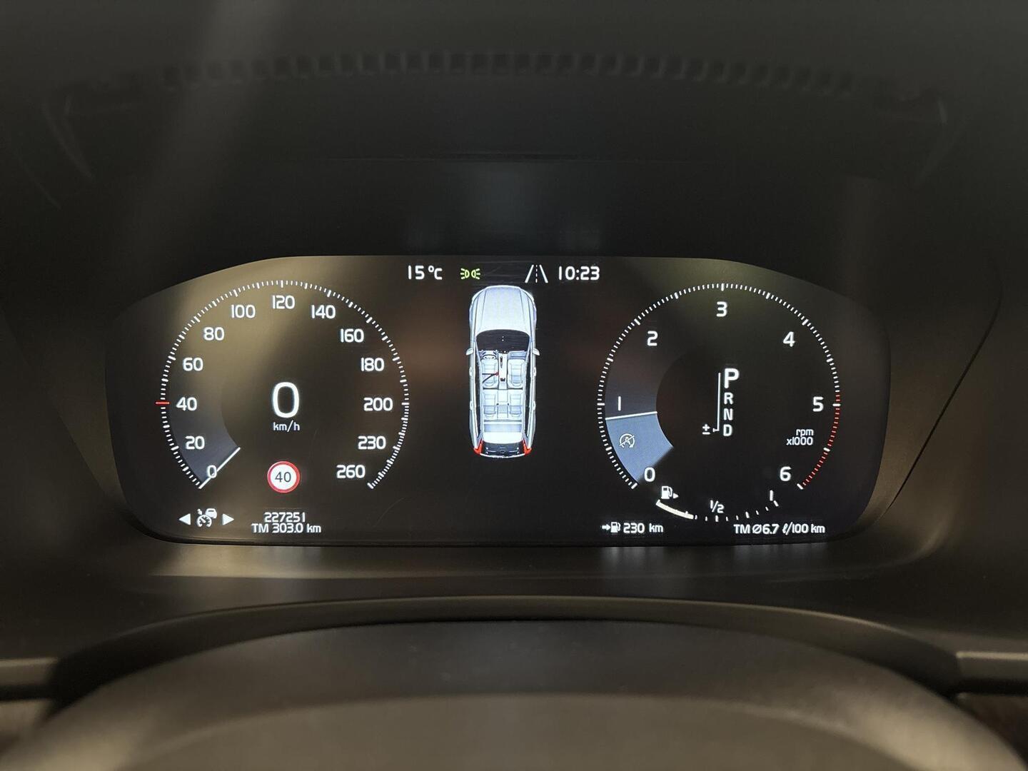 VOLVO V90 Cross Country 2017