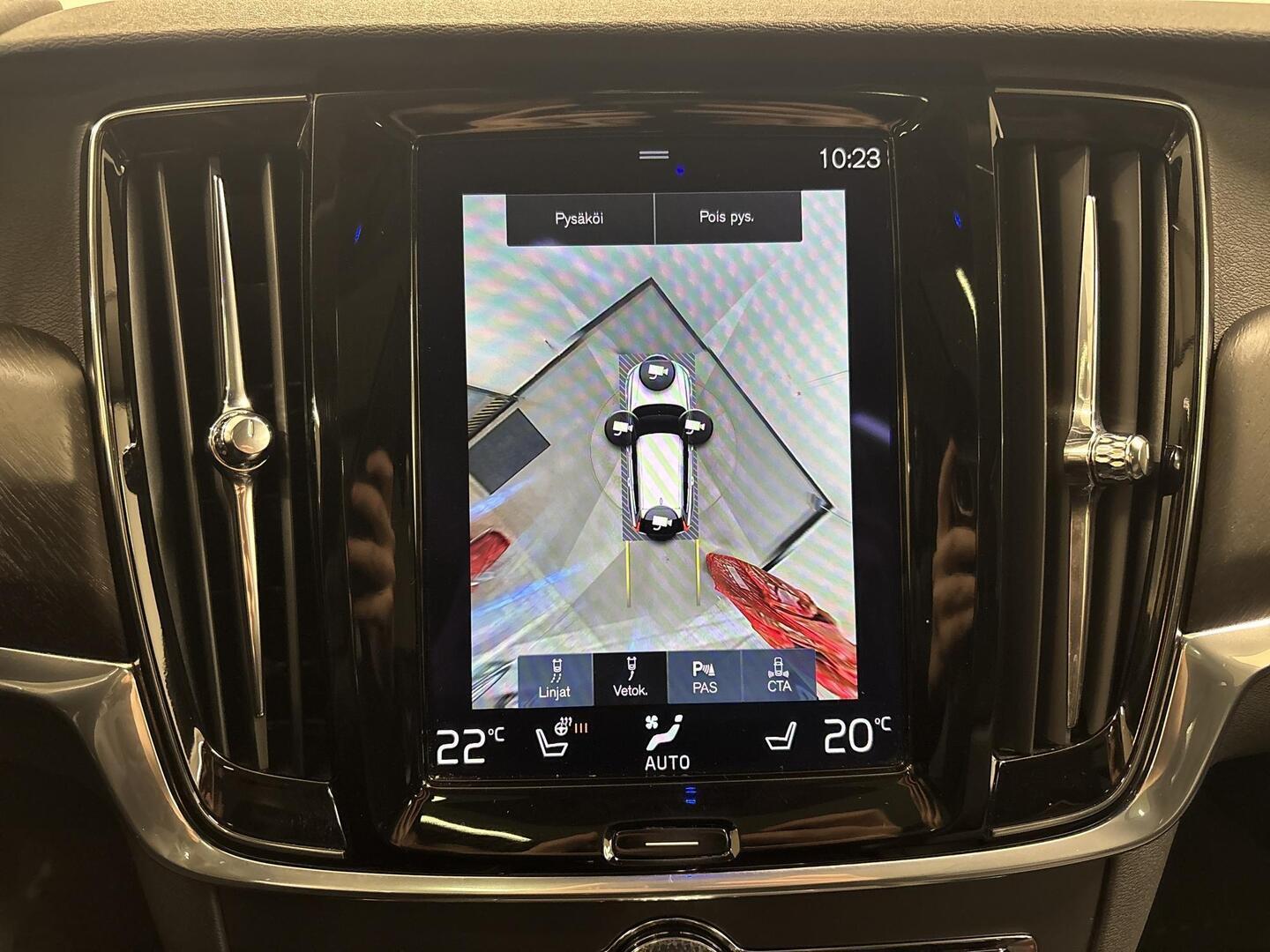 VOLVO V90 Cross Country 2017