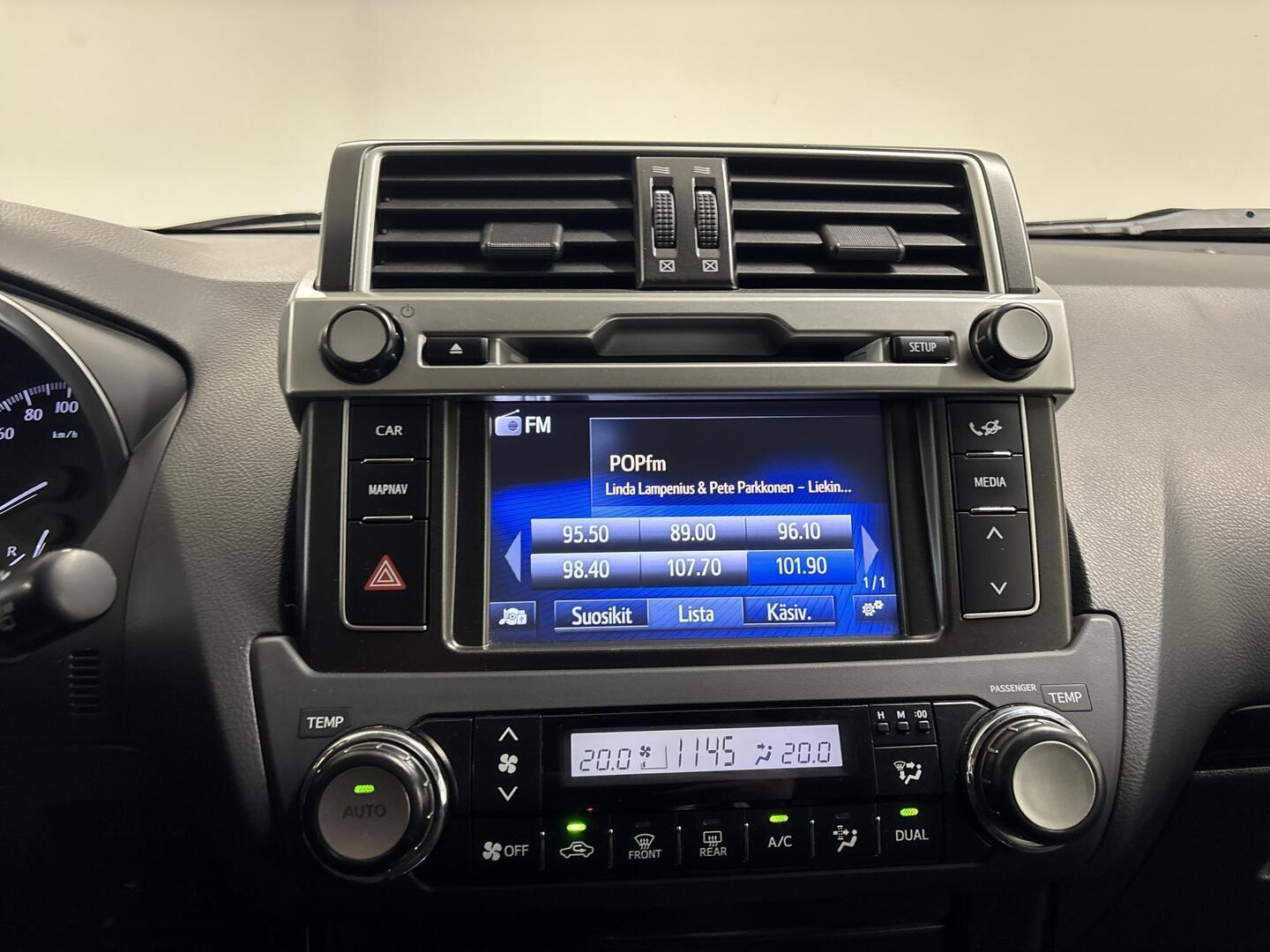 TOYOTA LAND CRUISER 2017