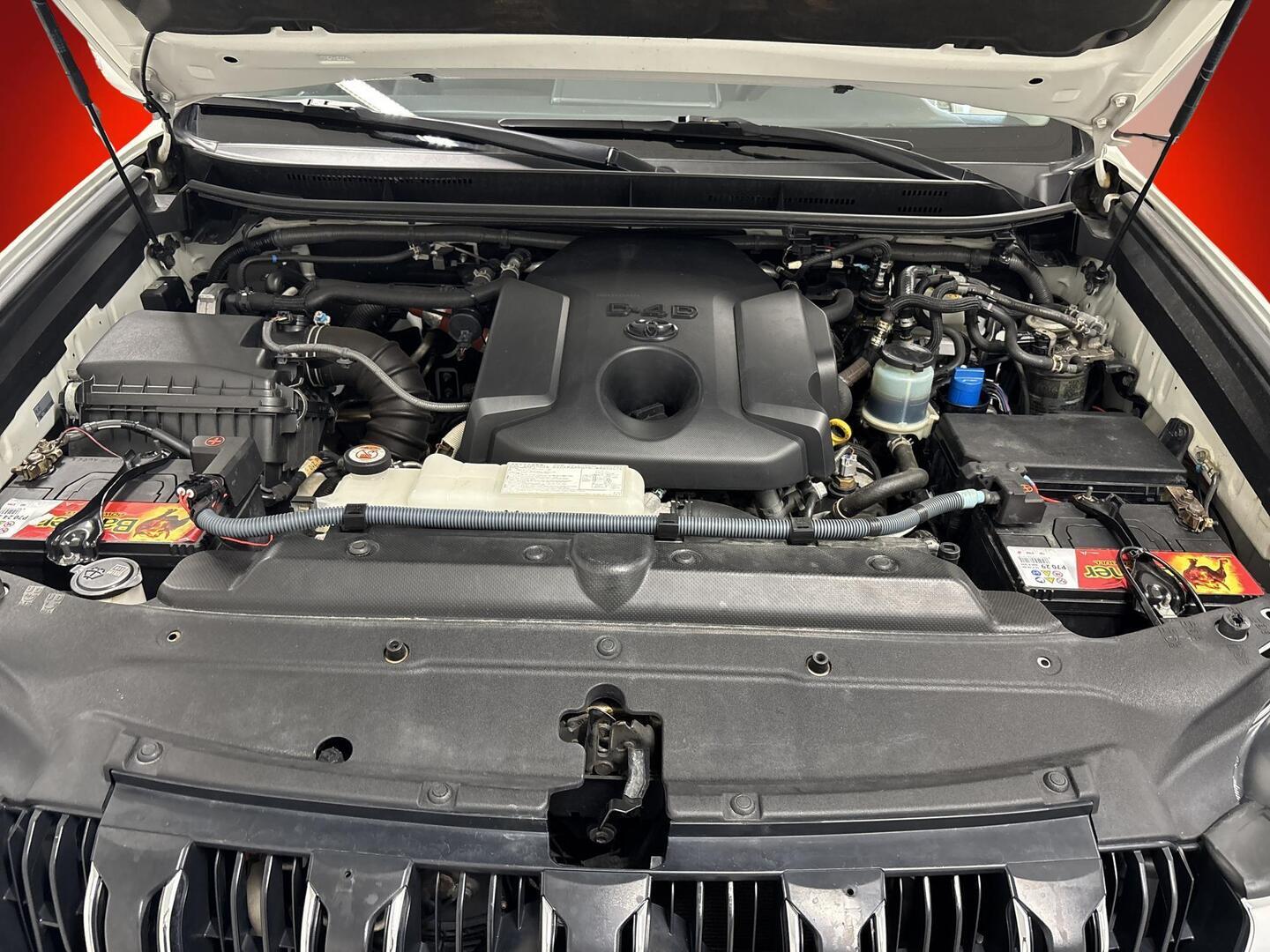 TOYOTA LAND CRUISER 2017