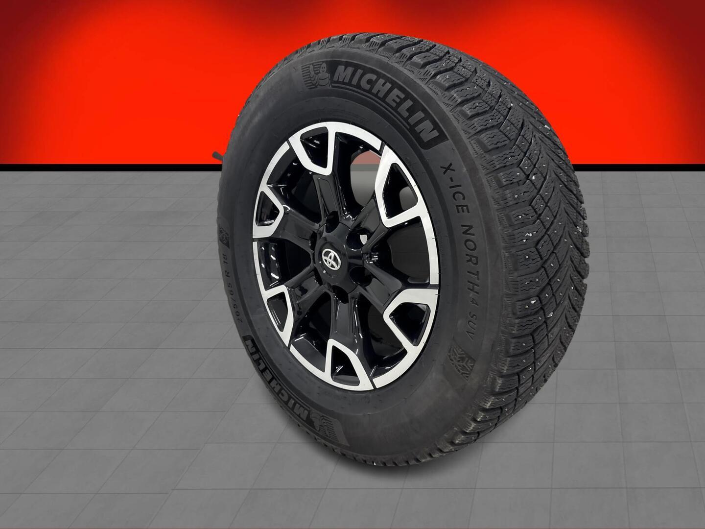 TOYOTA LAND CRUISER 2017