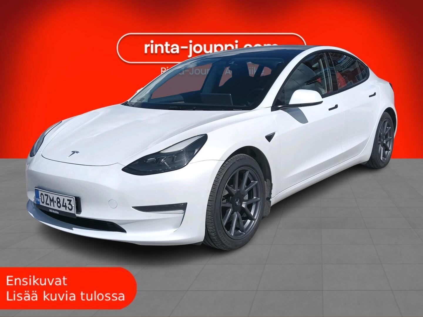 TESLA Model 3 2021