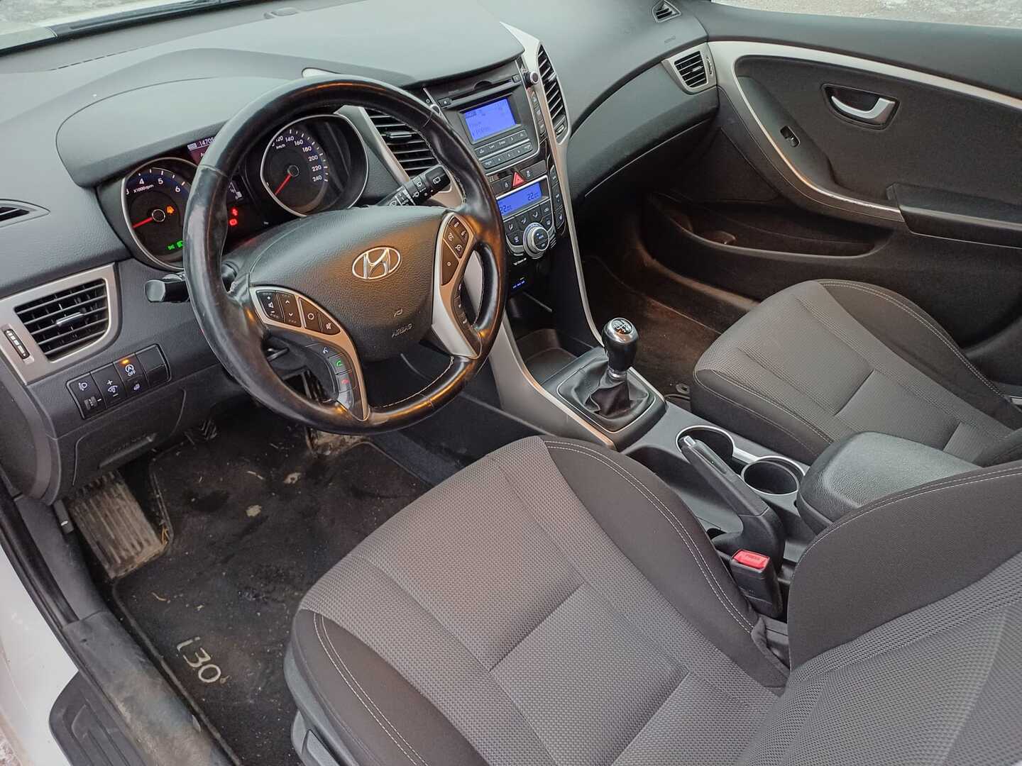 HYUNDAI i30 5d 2015