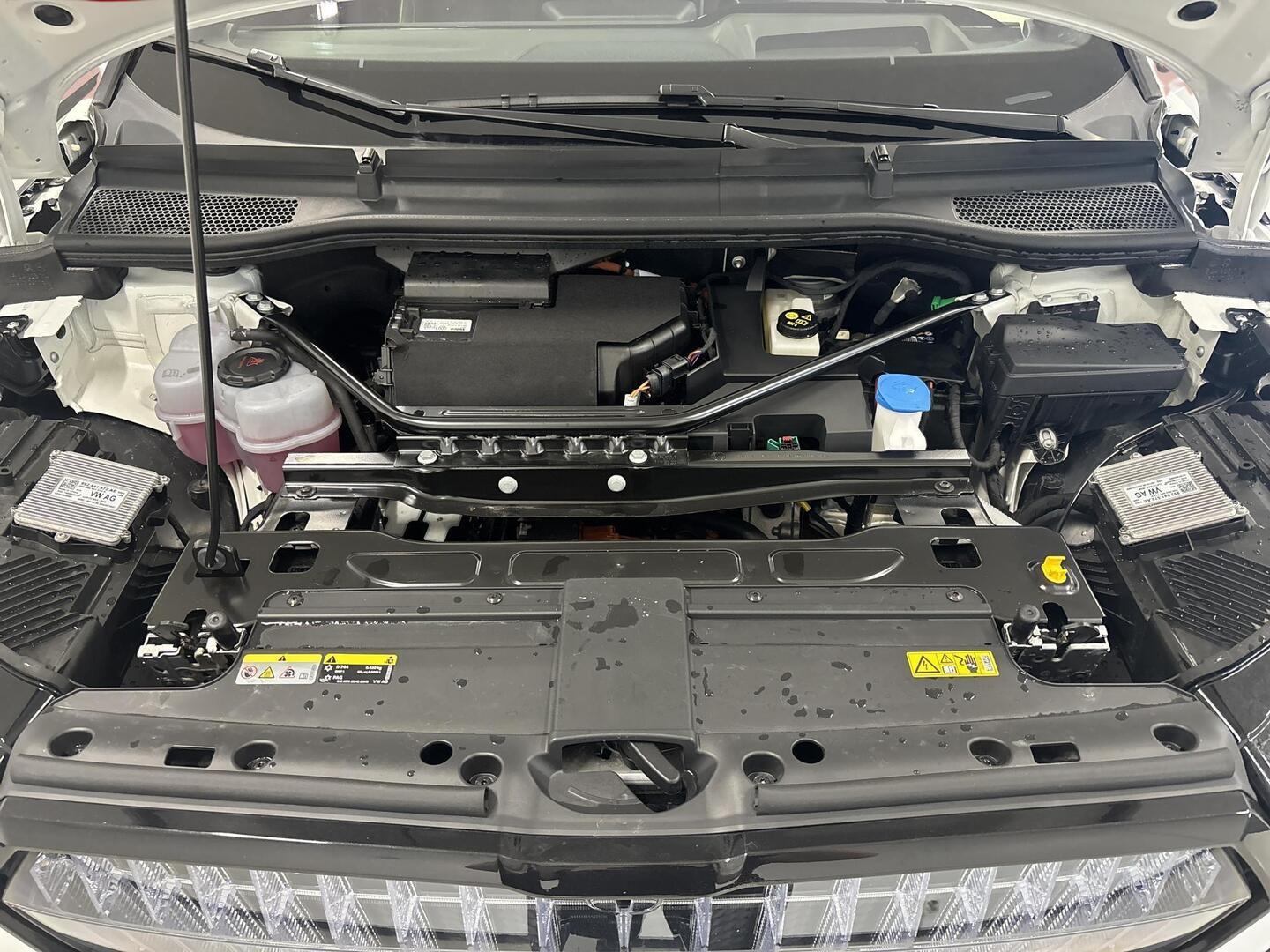 SKODA Enyaq 2023