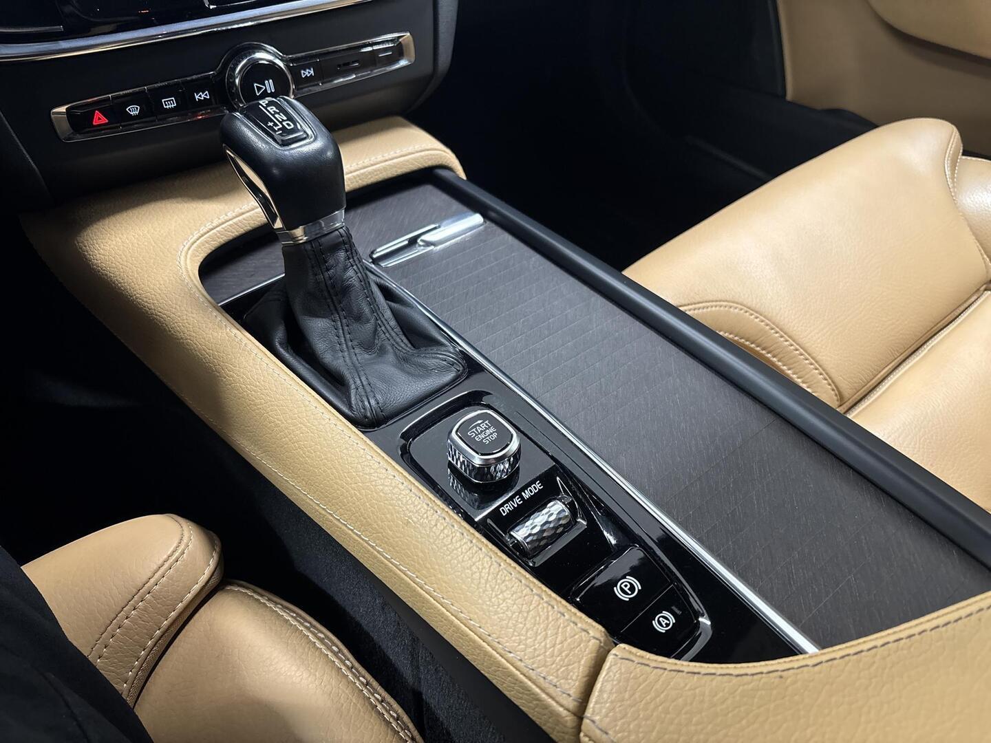 VOLVO V90 Cross Country 2018