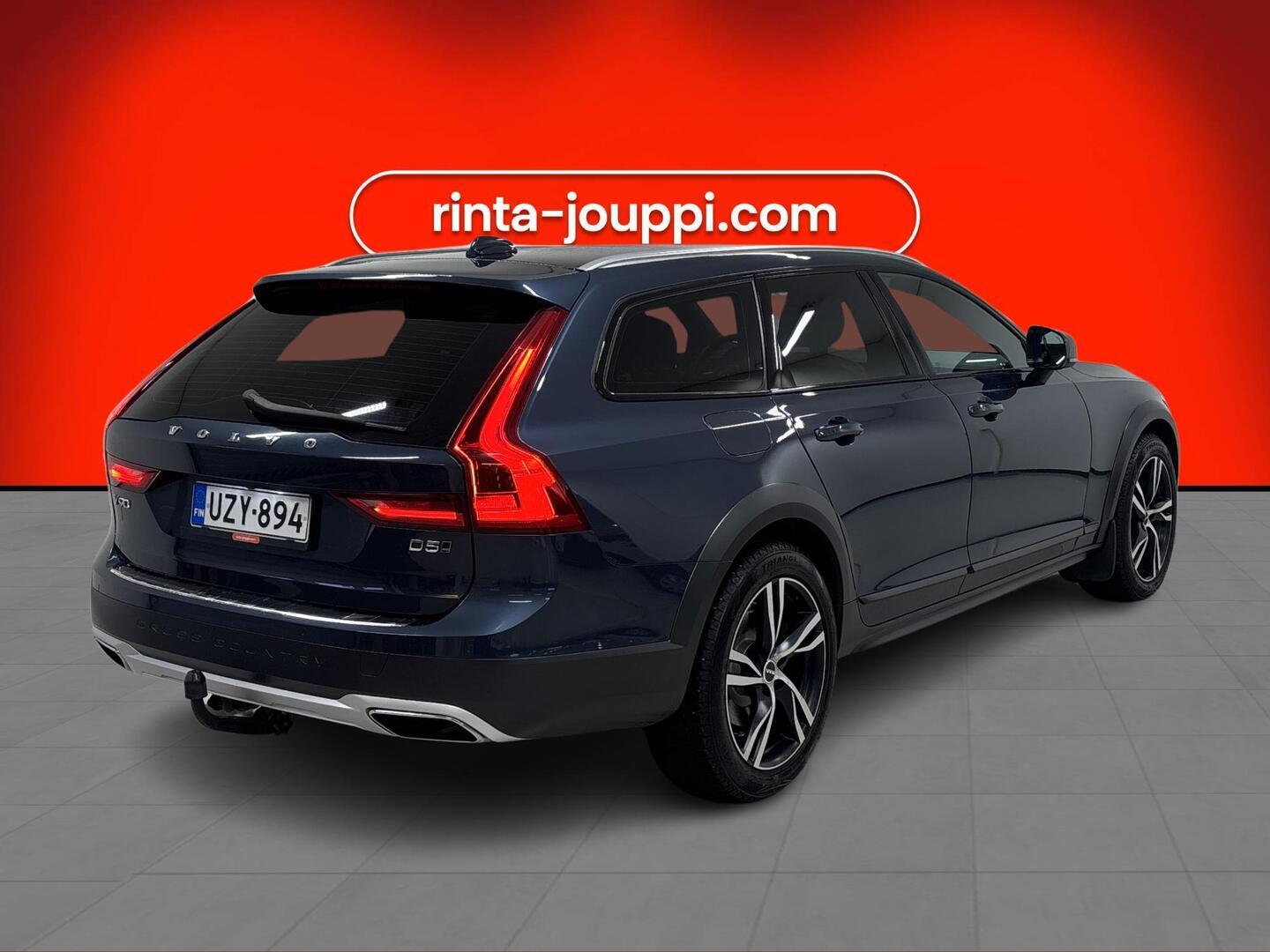 VOLVO V90 Cross Country 2018