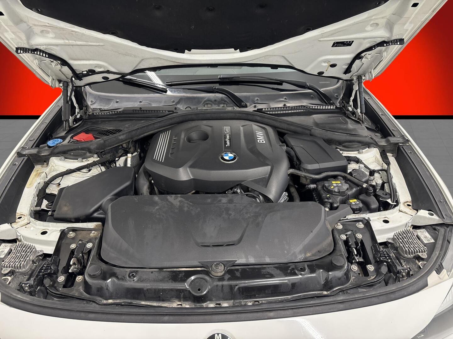 BMW 320 Gran Turismo 2016