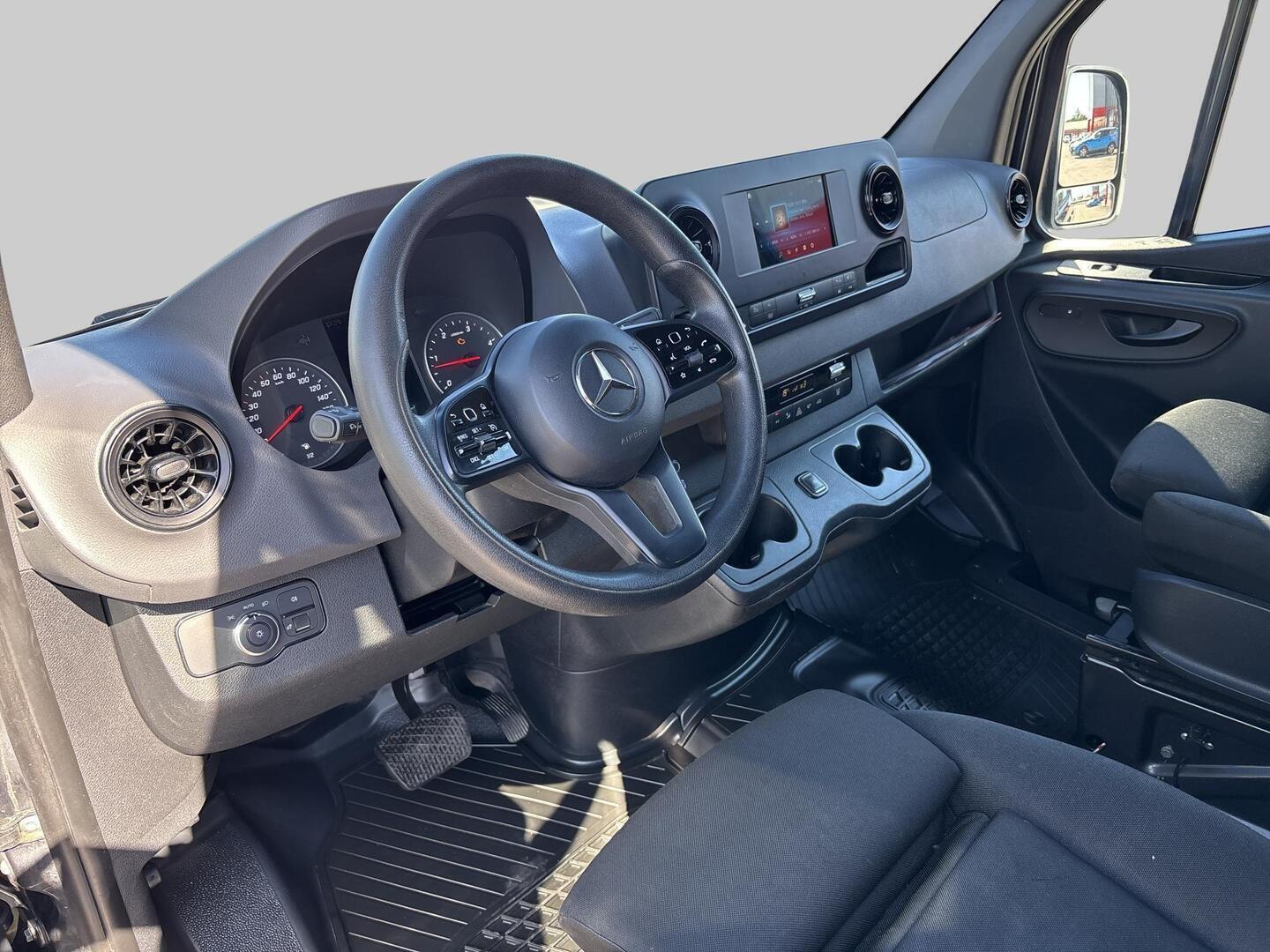 MERCEDES-BENZ Sprinter 2019