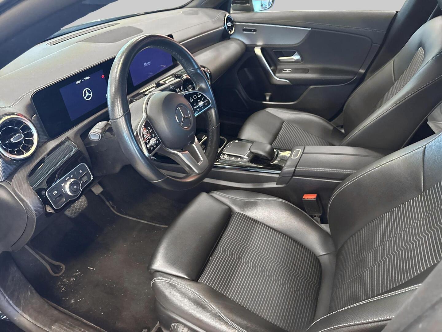 MERCEDES-BENZ CLA 2022