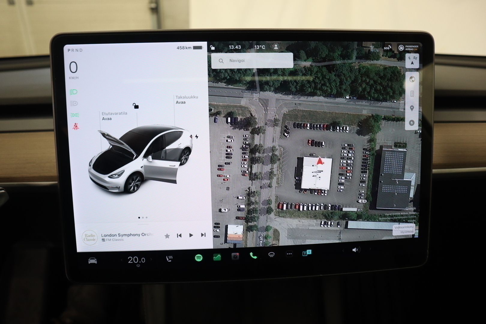 TESLA Model Y 2021