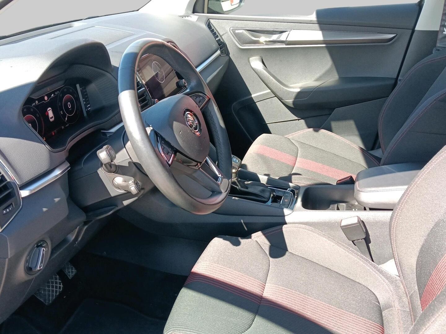 SKODA Karoq 2019