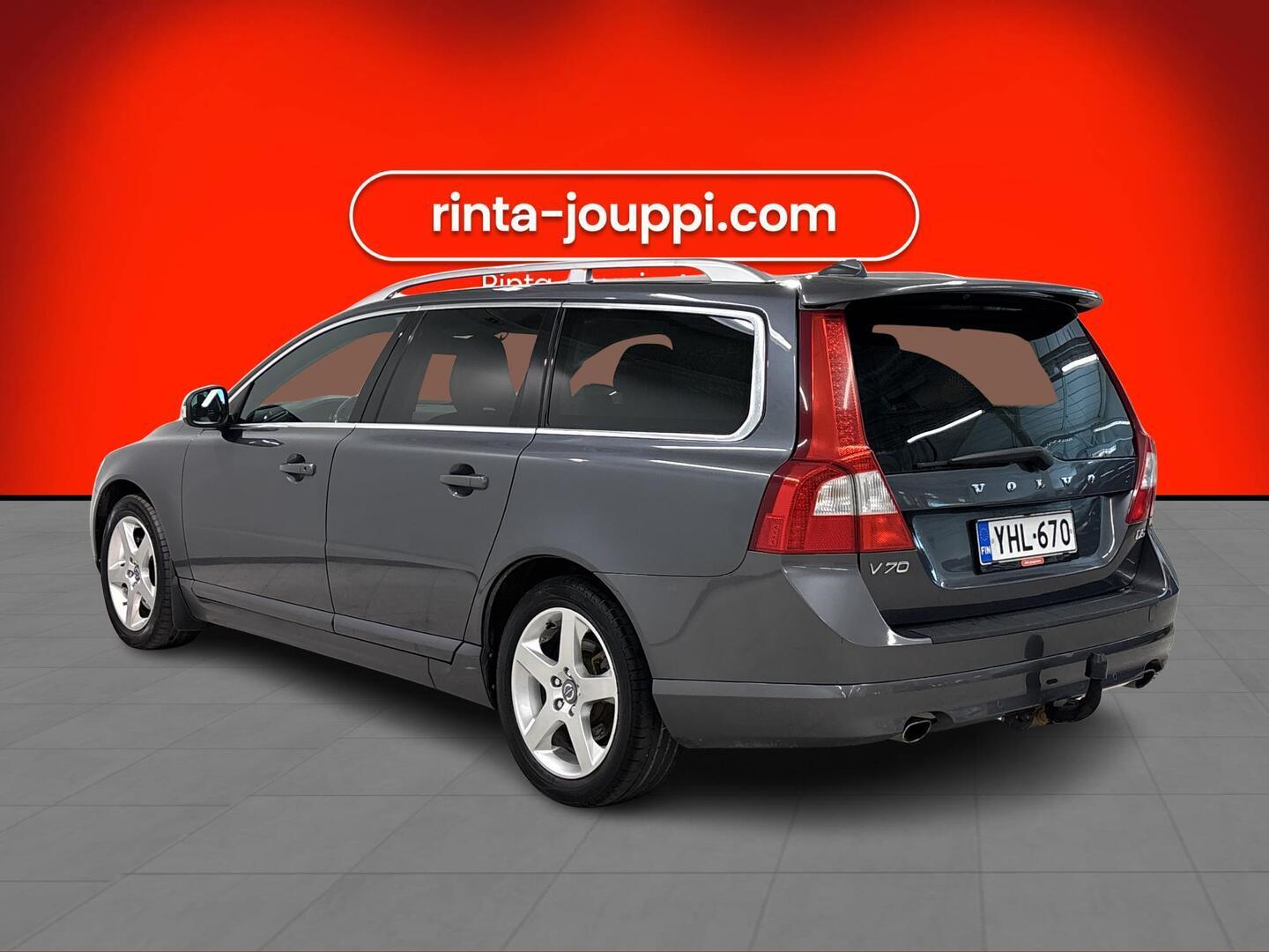 VOLVO V70 2010