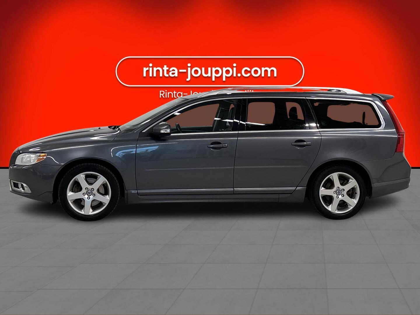 VOLVO V70 2010