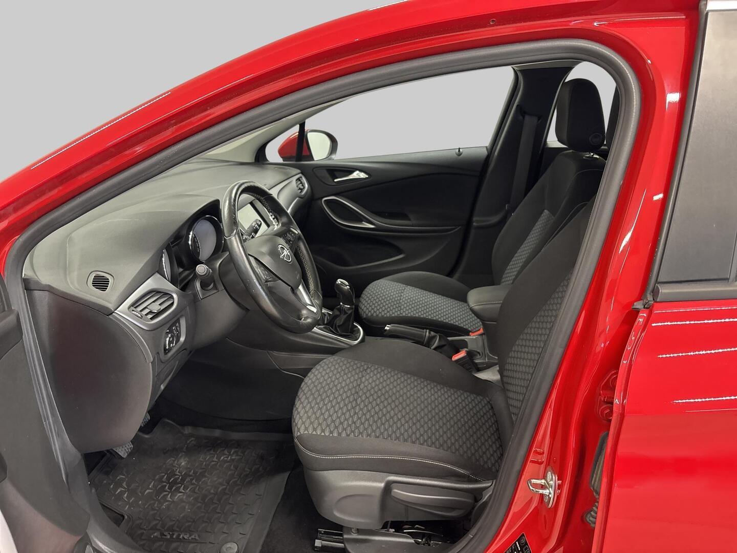 OPEL Astra 2016