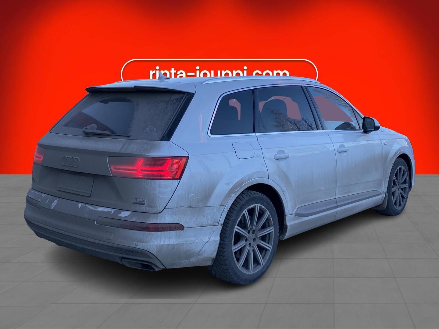 AUDI Q7 2016