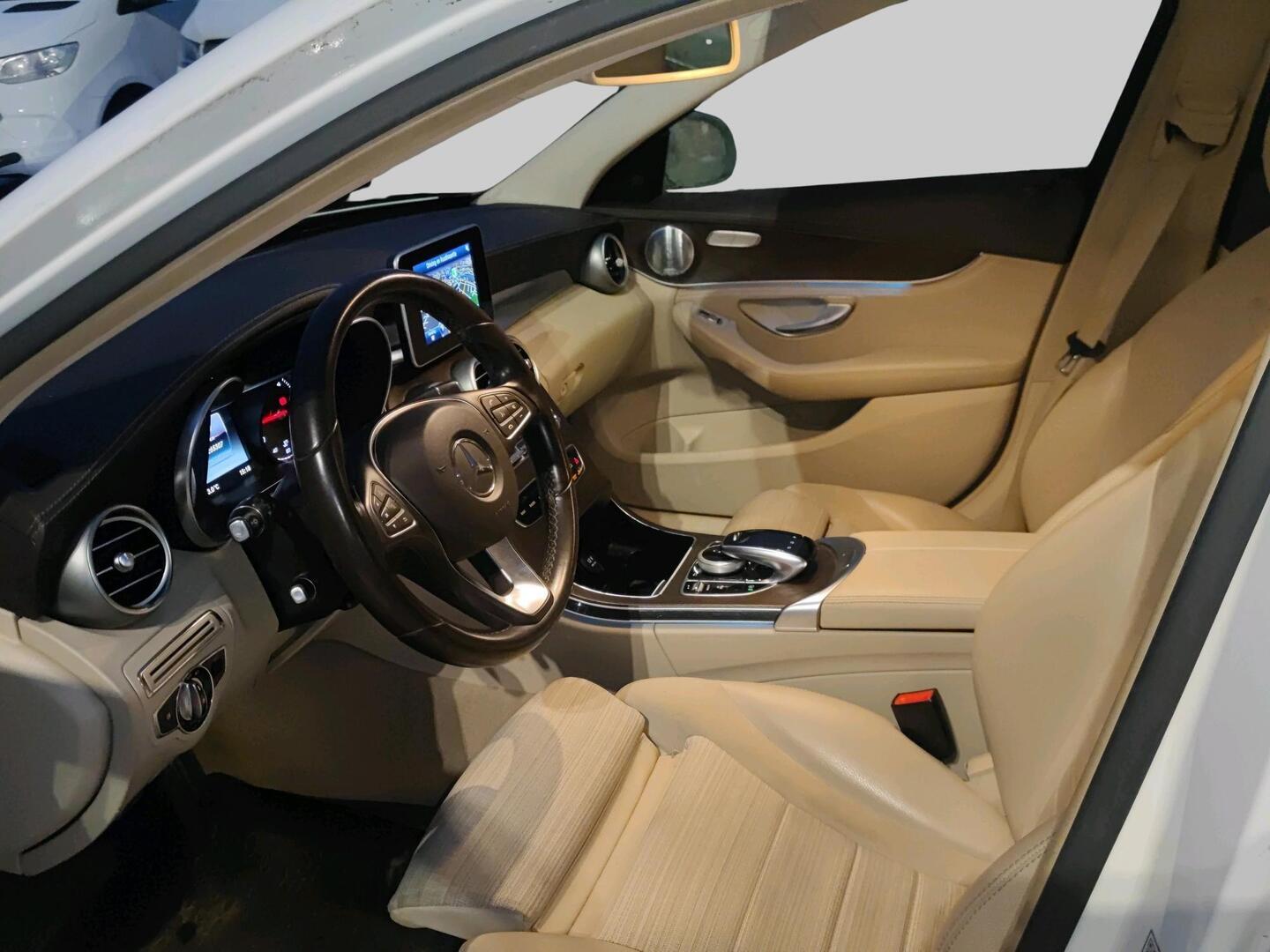 MERCEDES-BENZ C 2015