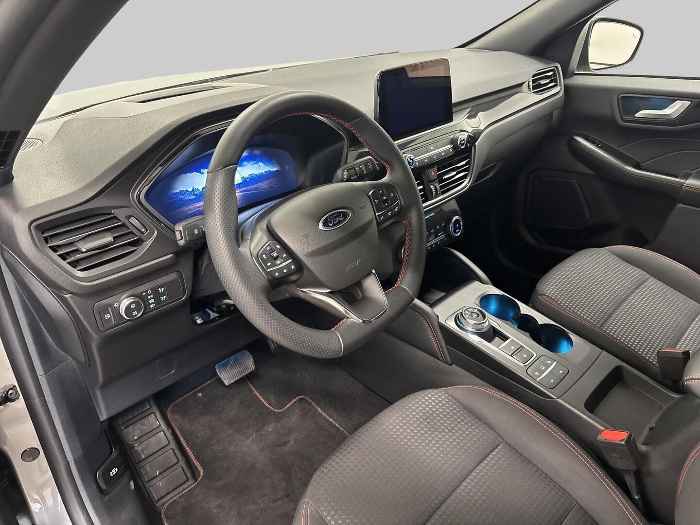 FORD KUGA 2024