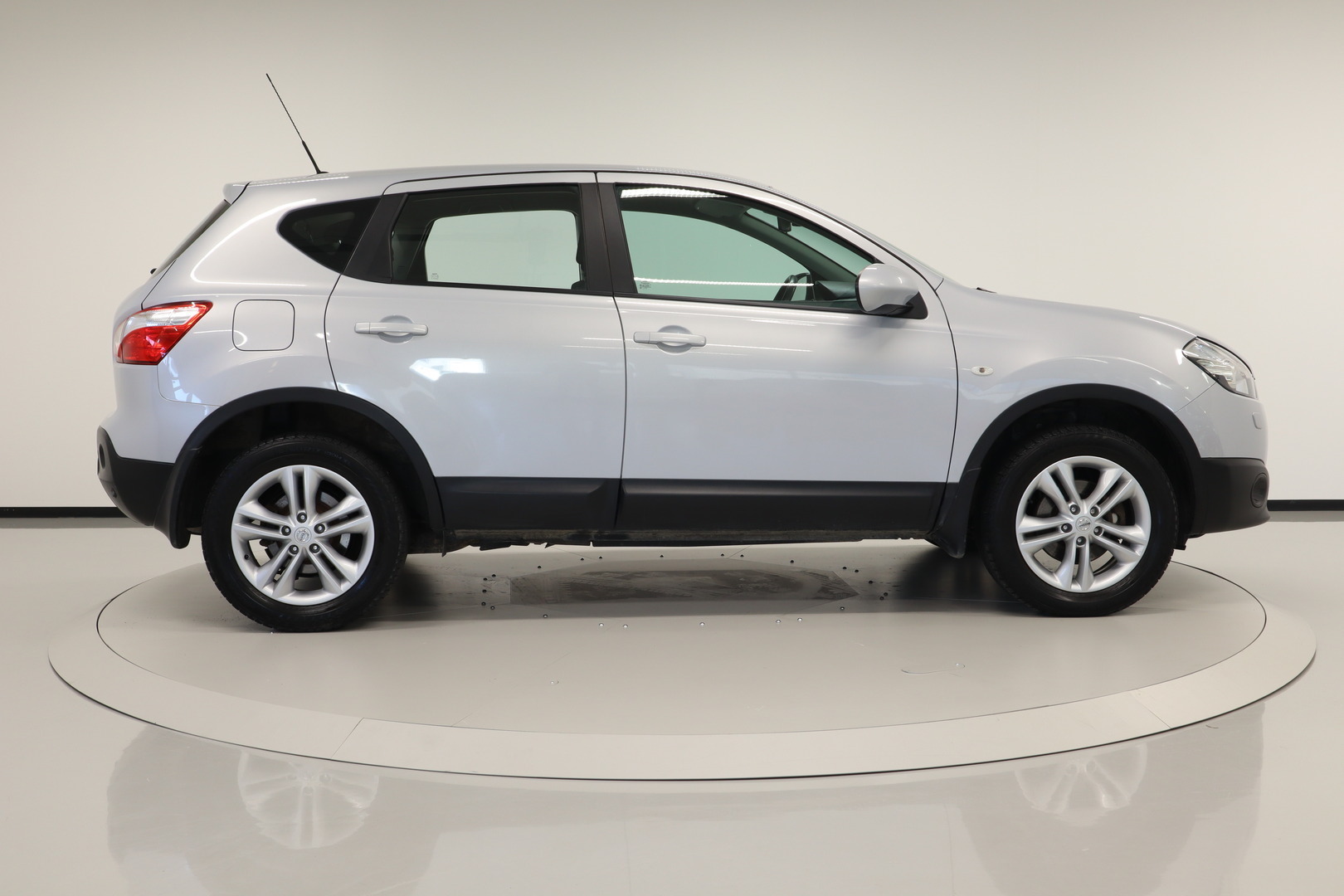 NISSAN Qashqai 2010