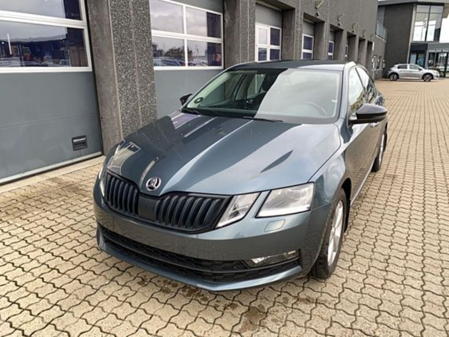 SKODA OCTAVIA 2019