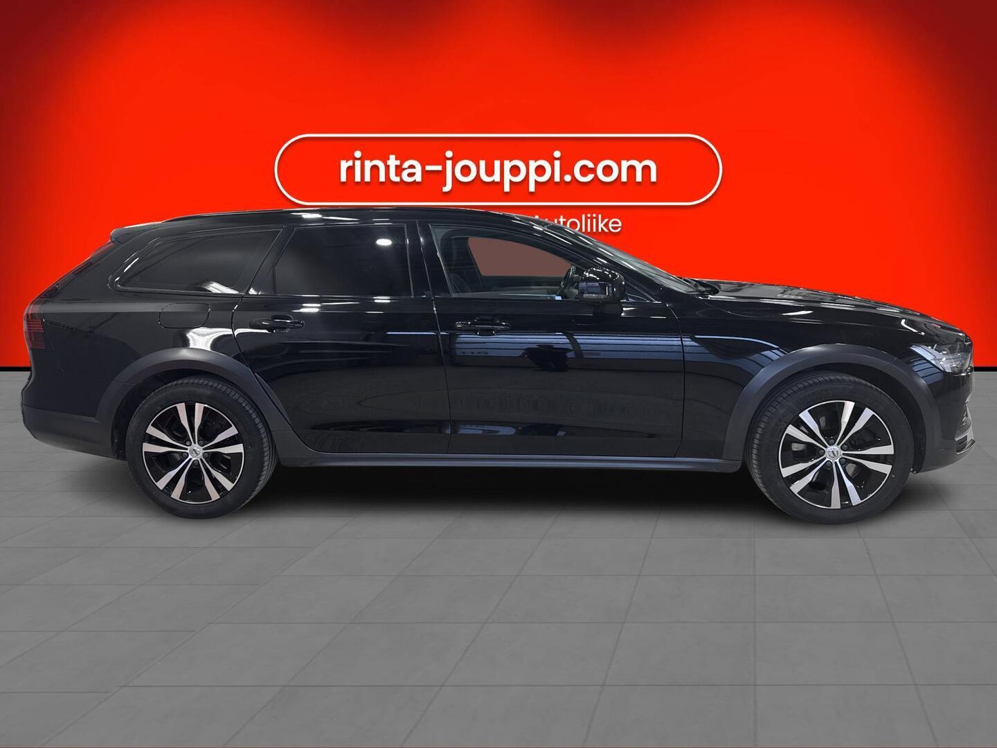 VOLVO V90 CROSS COUNTRY 2022